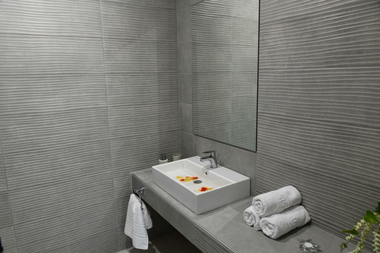 City Heart Luxury Studios Rhodes City Exteriör bild